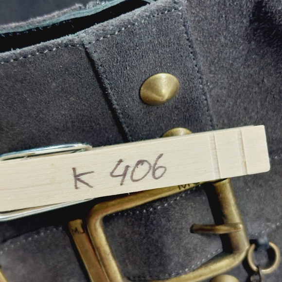 Marc Jacobs Grey Suede Chain-Link Accent Pointed Toe Studded Buckle Booties K406 - Picture 13 of 13